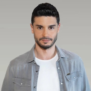 Актёр Берк Октай